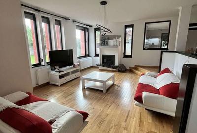 Casă cu 5 camere cu Teren 1098 Mp în Vladimirescu - 16