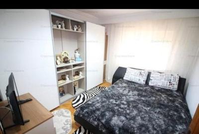 Apartament cu 3 camere decomandat în Exterior Vest - 1