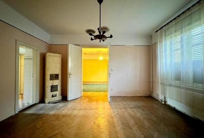 De vanzare, imobil, suprafata generoasa, situat central - Timisoara De vanzare, imobil, suprafata generoasa, situat central - Timisoara - 13