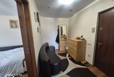 Apartament cu 3 camere decomandat în Dărmănești - 13