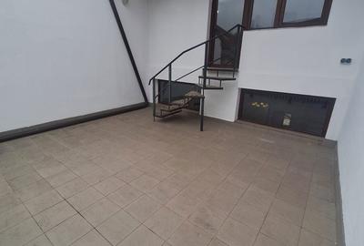 Casă cu 3 camere cu Teren 200 Mp în Vlădești - 2