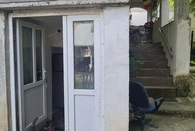 Casă cu 6 camere în Central - 8