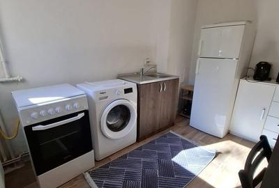 Apartament cu 3 camere decomandat în Gruia - 10