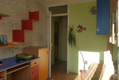 Apartament 2 cam decomandat, et 3/8, 380 euro, Buzoieni, piata Rahova - 5