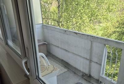 Apartament cu 3 camere decomandat în Central - 2