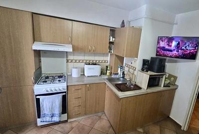 Apartament cu 3 camere decomandat în Central - 3