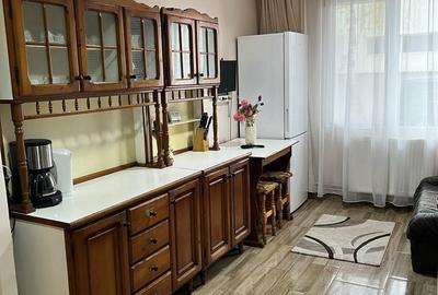 Apartament cu 3 camere decomandat în Central - 1