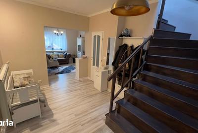 Casă cu 6 camere cu Teren 439 Mp în Petros - 11