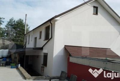 Casă cu 5 camere cu Teren 667 Mp în Central - 1
