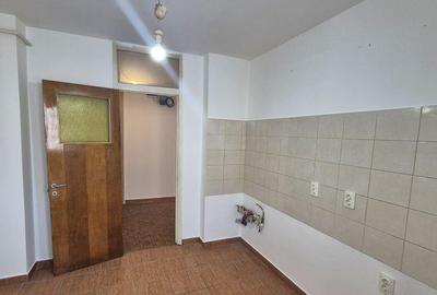 Apartament cu 3 camere 70,55 mp, bloc an 1980- Gorjului - 6