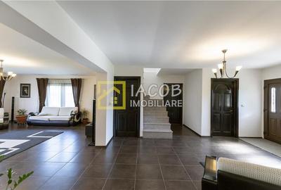 Vila cu 6 camere, 952 mp teren, Saucesti, Bacau - 15
