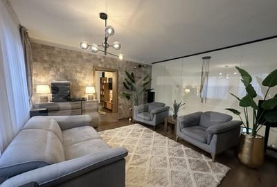 Casă cu 6 camere cu Teren 388 Mp în Titulescu - 12