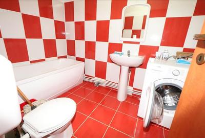 Garsoniera de vanzare in zona Penny Obor , etaj 3 (mansarda) - 12