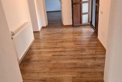 Apartament cu 3 camere decomandat în Central - 3