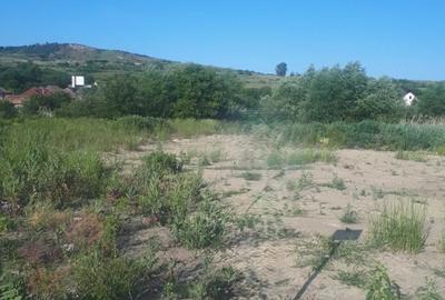 Teren Construcții intravilan de 500 mp, în Chinteni - 2