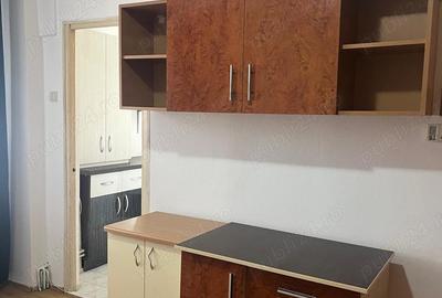 Inchiriez garsoniera, cartier Tractorul, Bra?ov - 5