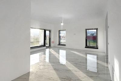 Curte Generoasa Compartimentare Practica - 18