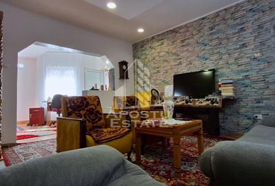 Casa de vanzare in Ineu formata din 2 cladiri - 17