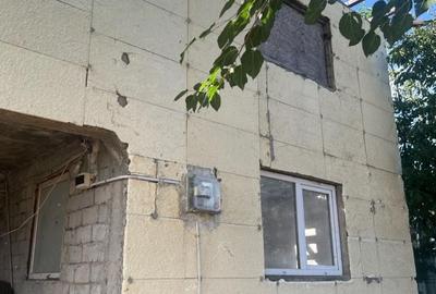 Casă cu Teren 468 Mp în Mărăcineni - 1