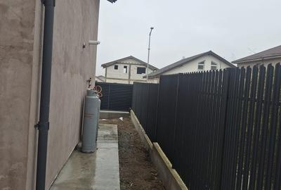 Casă cu 3 camere cu Teren 252 Mp în Valu lui Traian