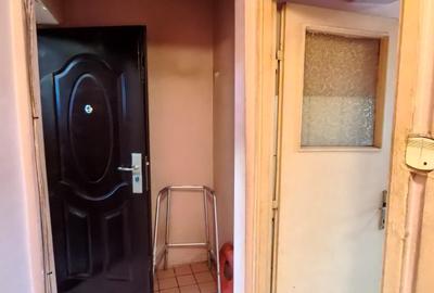 Apartament cu 3 camere semidecomandat în P-ța Doina - 10