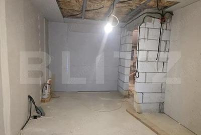 Casă cu Teren 538 Mp în Priseaca - 13