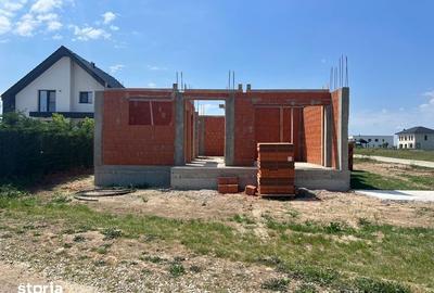 Casă cu 4 camere cu Teren 160 Mp în Sânmartin - 6