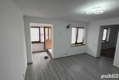 Casă cu 5 camere cu Teren 1347 Mp în Odaia Manolache - 1