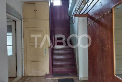 Apartament spatios la casa 82 mp 2 camere strada Livezii Cisnadie - 15
