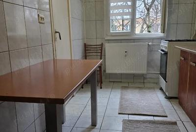 Apartament cu 3 camere semidecomandat în Drumul Taberei - 2