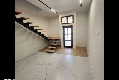 Casă cu 4 camere cu Teren 90 Mp în Central - 9