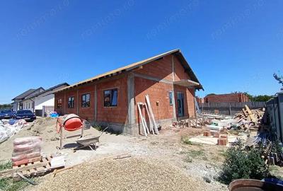 Sanandrei, Vatra Satului, Pret de Apartament, Toate Utilitatiile, Drum Asfaltat