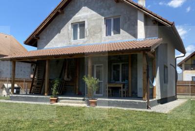 Vanzare sau schimb Casa cu 4 camere, ideala pentru fa - 2