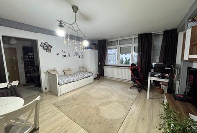 Apartament 3 camere, 72 mp utili, Drumul Taberei - Valea Ialomitei, Vedere spate Apartament 3 camere, 72 mp utili, Drumul Taberei - Valea Ialomitei, Vedere spate - 5