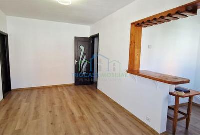 Apartament cu 3 camere semidecomandat în Craiovița Nouă - 4