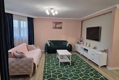 Casă cu Teren 800 Mp în Strejnicu - 5