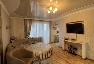 Garsonieră decomandată în Unirii