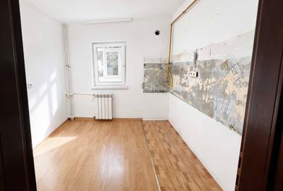 Apartament cu 2 camere decomandat în Ostroveni - 3