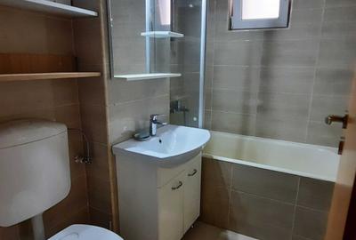 Apartament cu 3 camere decomandat în Cetate - 2
