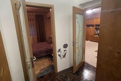 Casa S+P+E+M | 605 mp utili | 10 camere | 3 bucatarii | 4 bai | 3 terase | Garaj - 34