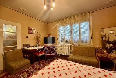 Apartament cu 4 camere semidecomandat, mobilat în Crișan - 14