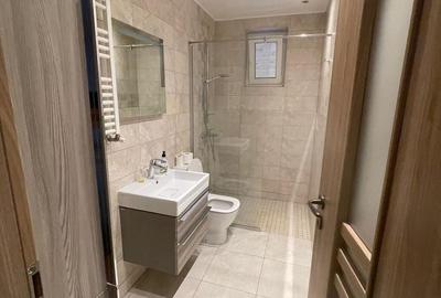 Casă cu 4 camere cu Canalizare în Ultracentral - 3