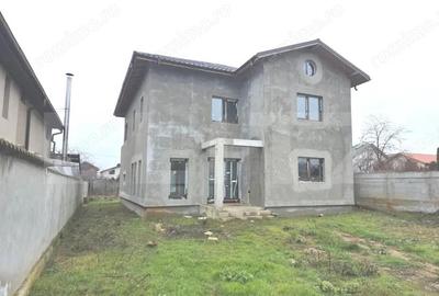 Casă cu Teren 570 Mp în Central - 17