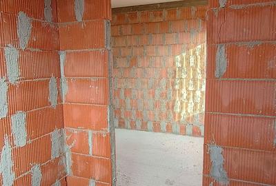 Casă cu 4 camere în Central - 2