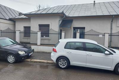 Casă cu Teren 30 Mp în Central - 7