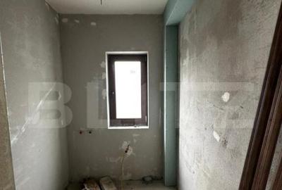 Casă cu 4 camere cu Teren 380 Mp în Central - 8