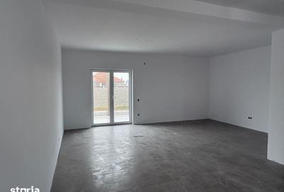 Casă cu 4 camere cu Teren 265 Mp în Moșnița Nouă - 9
