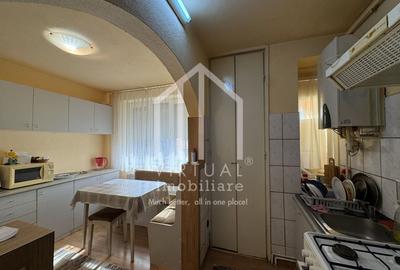 Apartament de vanzare in Sibiu, cu 2 camere 50 mp, bucatarie separata - 1