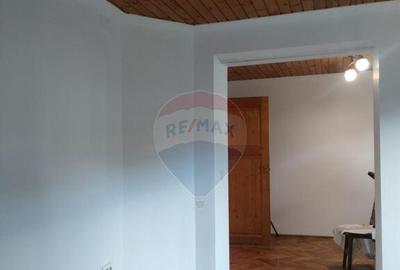 Apartament spa?ios cu 4 camere, zona centrala Sigh... Apartament spa?ios cu 4 camere, zona centrala Sigh... - 6