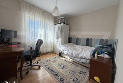 Apartament cu 4 camere decomandat în Central - 3